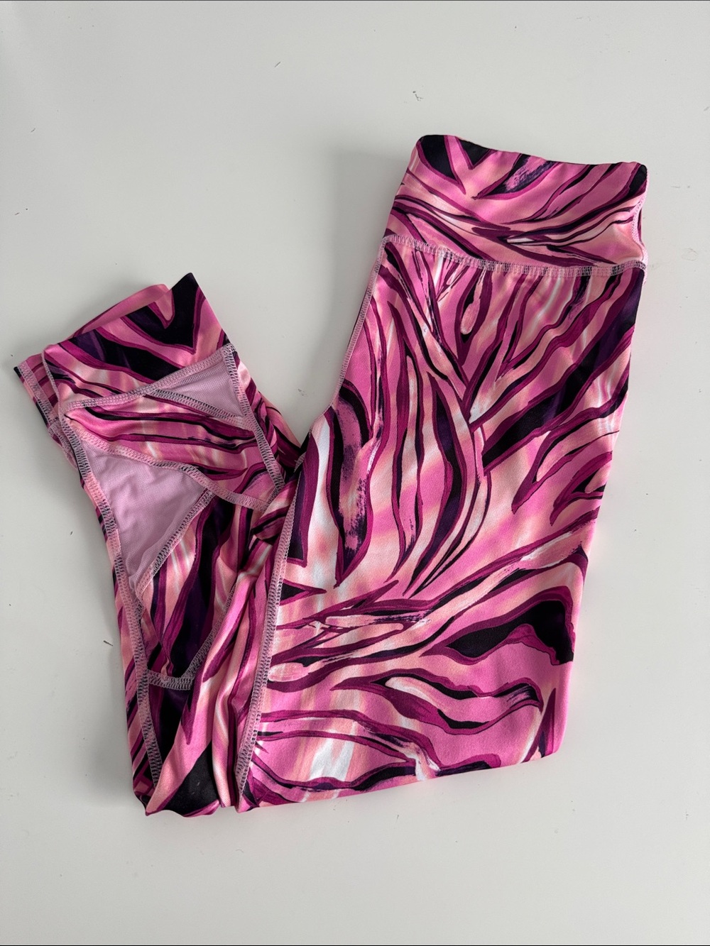 Ideology Pink and Purple Zebra-Print capri Leggings. Sheer panels. Size medium